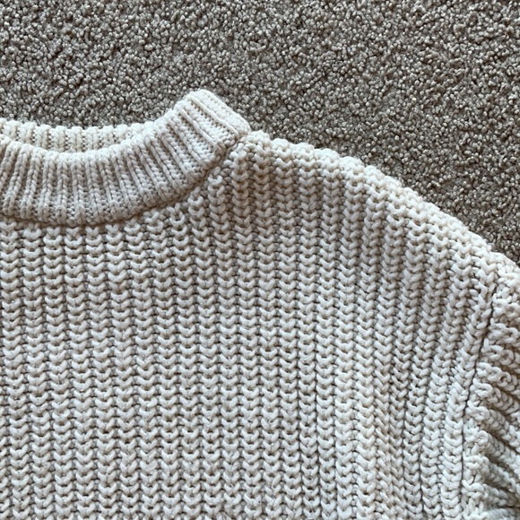 SOLD Zara Beige Chunky Knit Cropped Cardigan Sweater mohair small cream - Picture 4 of 5